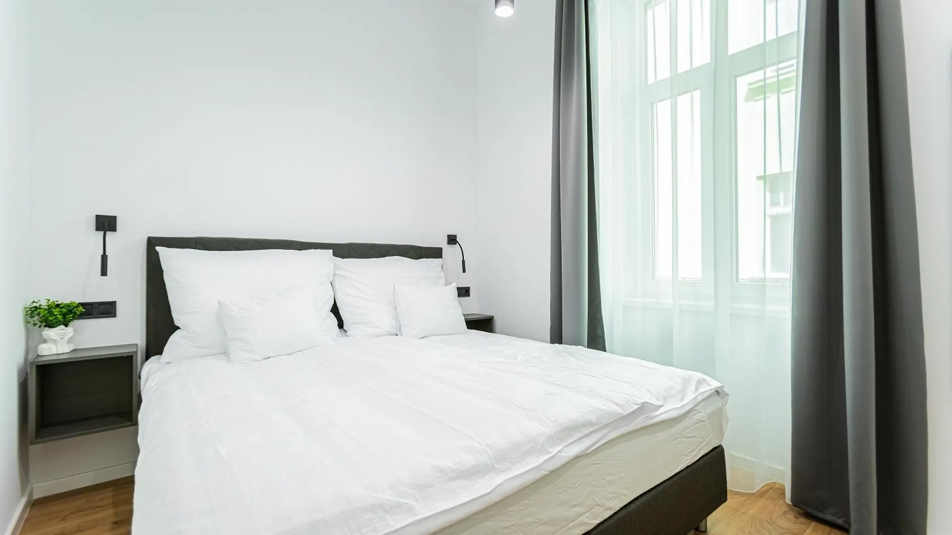 Deluxe4 Apartment With 2 Rooms Next To The Synagogue Free Air Conditioner, Sauna Budapeszt